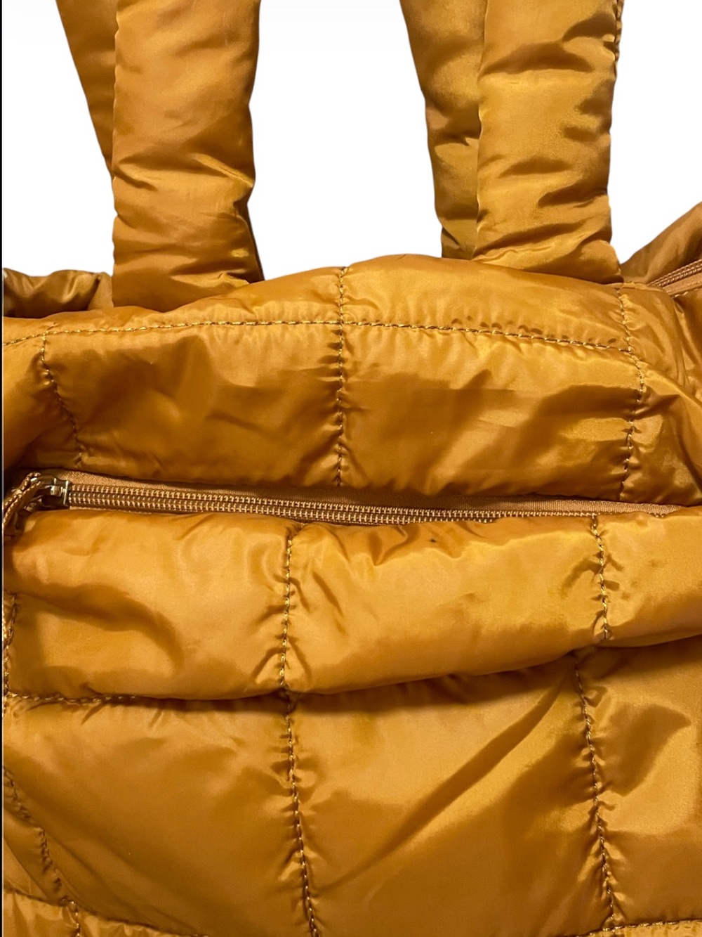 Isaac Mizrahi Quilted Puffer Shoulder & Crossbody Travel Bag in Tan - Picture 4 of 16